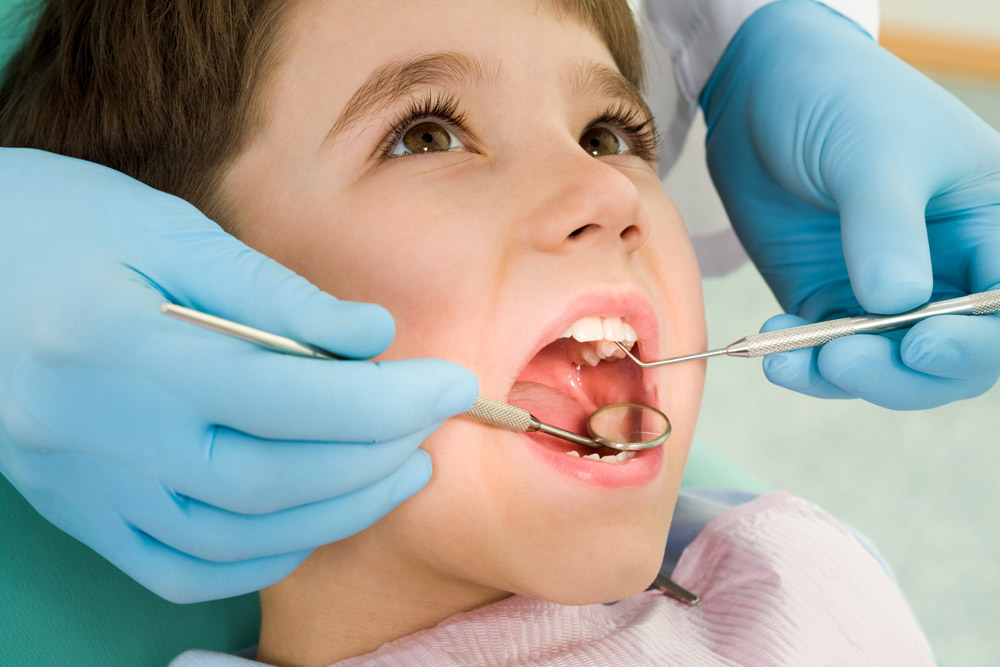 Ребенок у стоматолога. Детская стоматология в Клинике по зубам